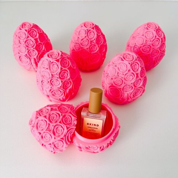 Rose-Covered Easter Eggs โ Handcrafted Party Favors, Spring Decor, Wedding Gifts - Picture 8 of 9